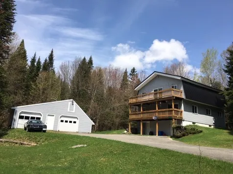 7 Macneil Lane Pittsburg NH 03592