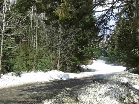 7 Macneil Lane Pittsburg NH 03592
