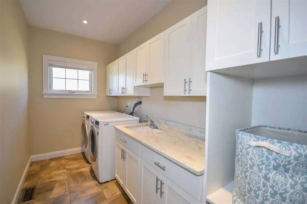 38 Mallard Lane Dover NH 03820