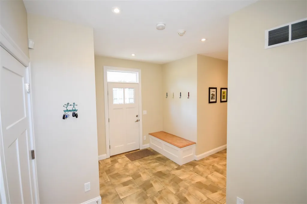 38 Mallard Lane Dover NH 03820