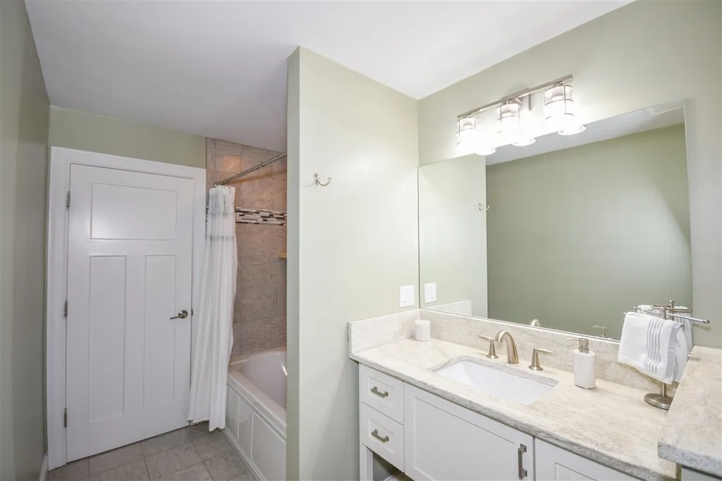 38 Mallard Lane Dover NH 03820