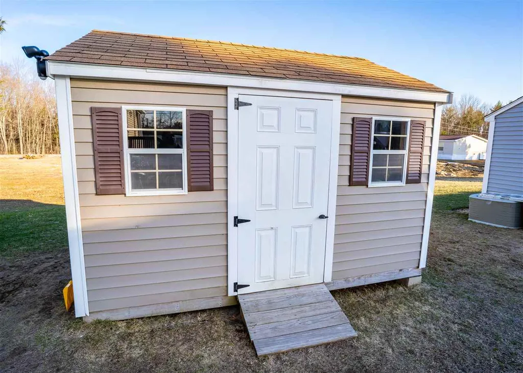 8 Rudman Drive Rochester NH 03839
