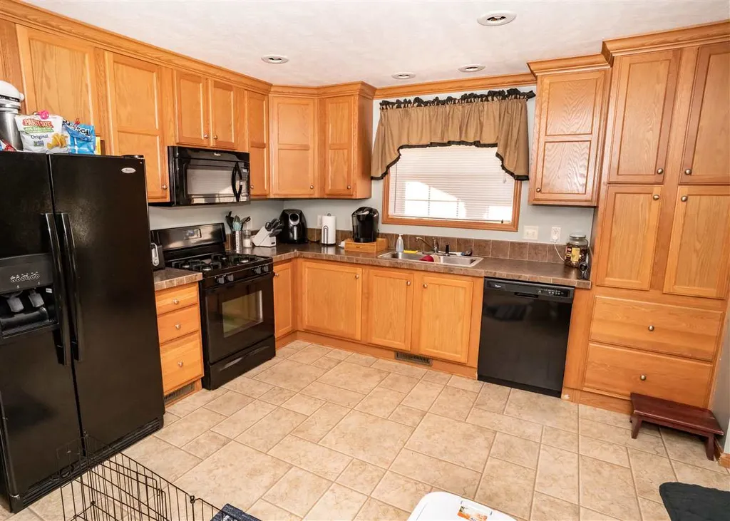 8 Rudman Drive Rochester NH 03839