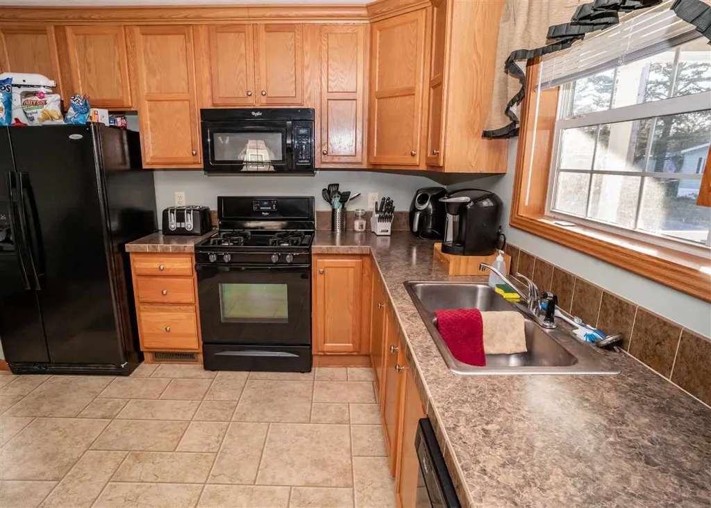 8 Rudman Drive Rochester NH 03839