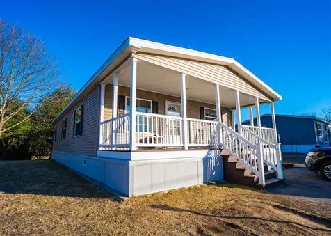 8 Rudman Drive Rochester NH 03839
