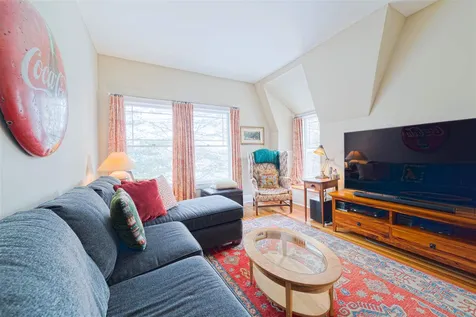 4 Lake Avenue Sunapee NH 03782