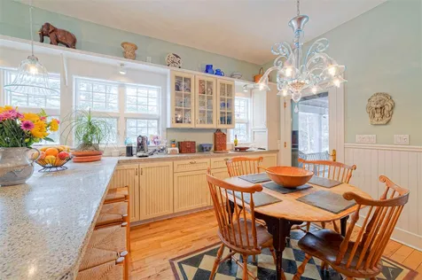 4 Lake Avenue Sunapee NH 03782