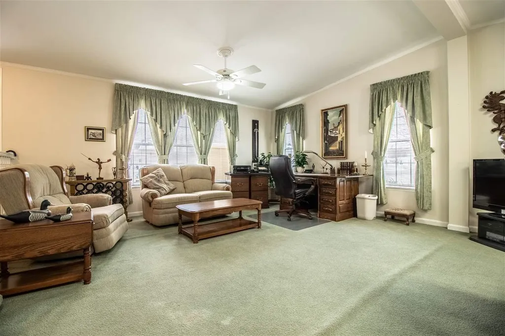 26 Heather Lane Alfred ME 04002