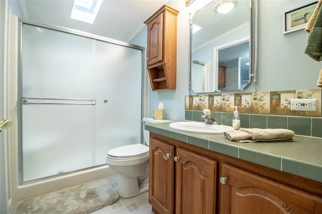 26 Heather Lane Alfred ME 04002
