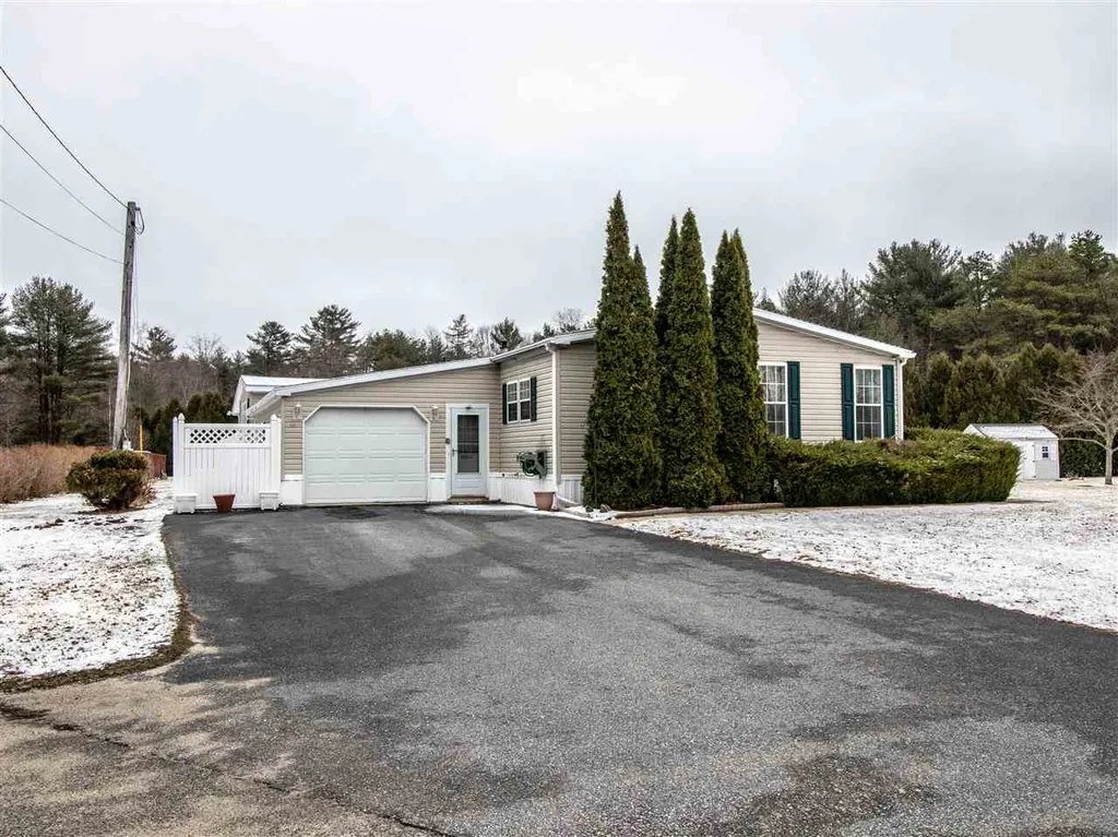 26 Heather Lane Alfred ME 04002