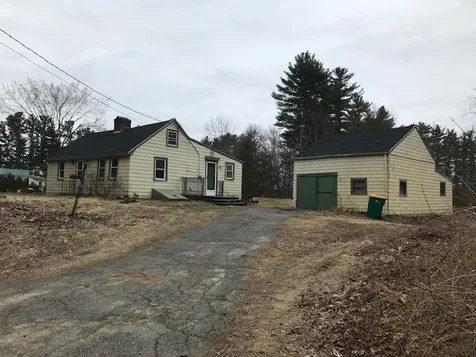 19 North Road Kingston NH 03848