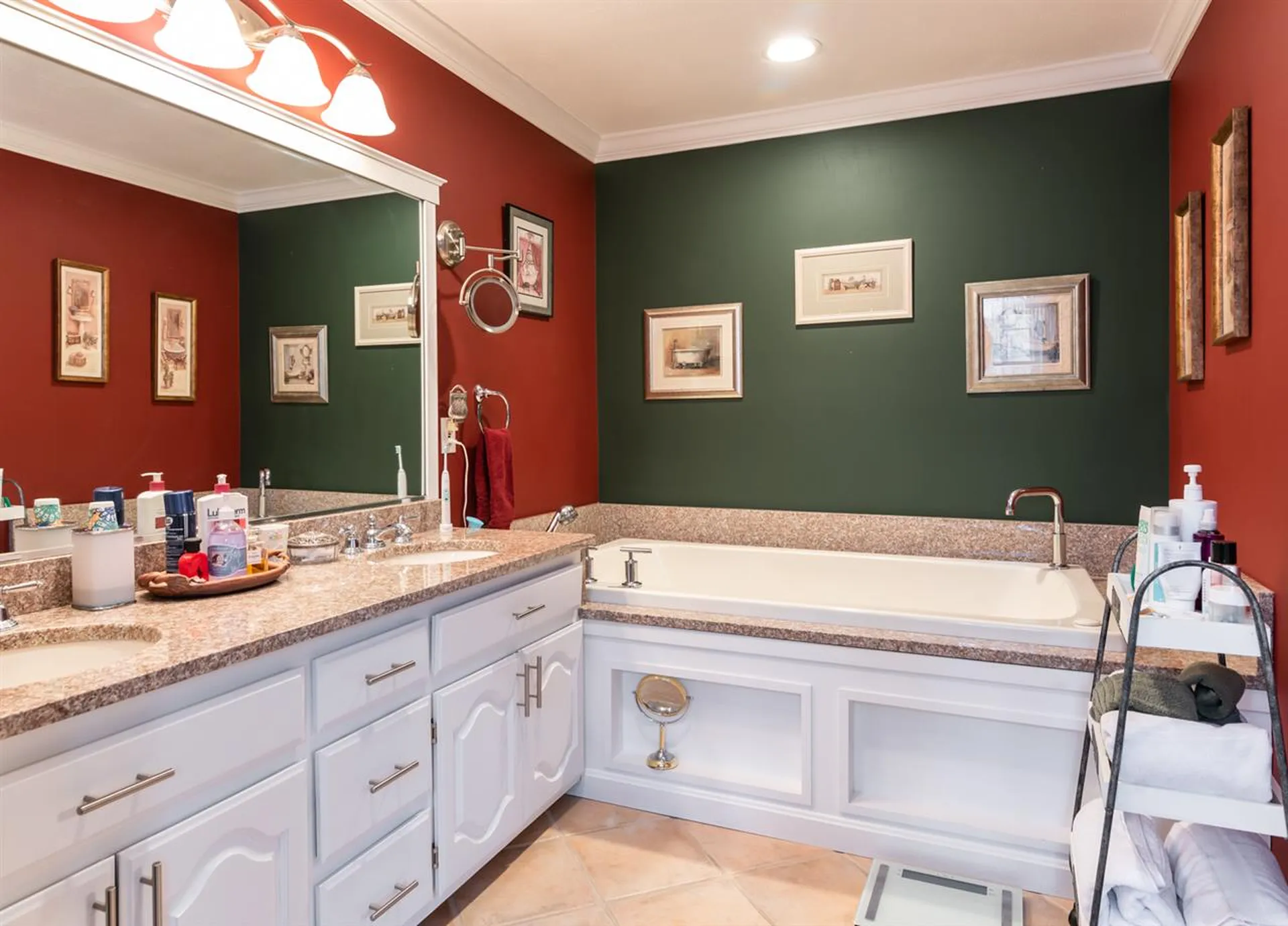 12 Sparrow Lane Bedford NH 03110