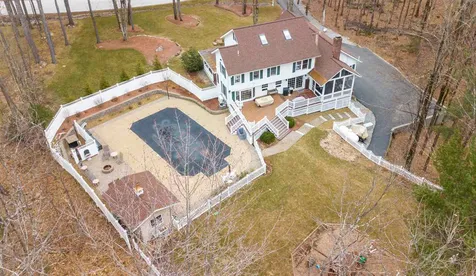 12 Sparrow Lane Bedford NH 03110