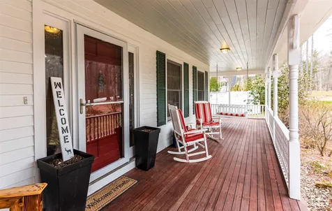 12 Sparrow Lane Bedford NH 03110