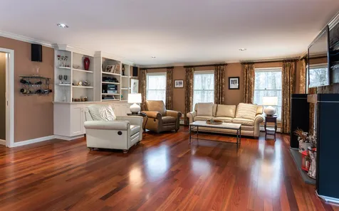 12 Sparrow Lane Bedford NH 03110
