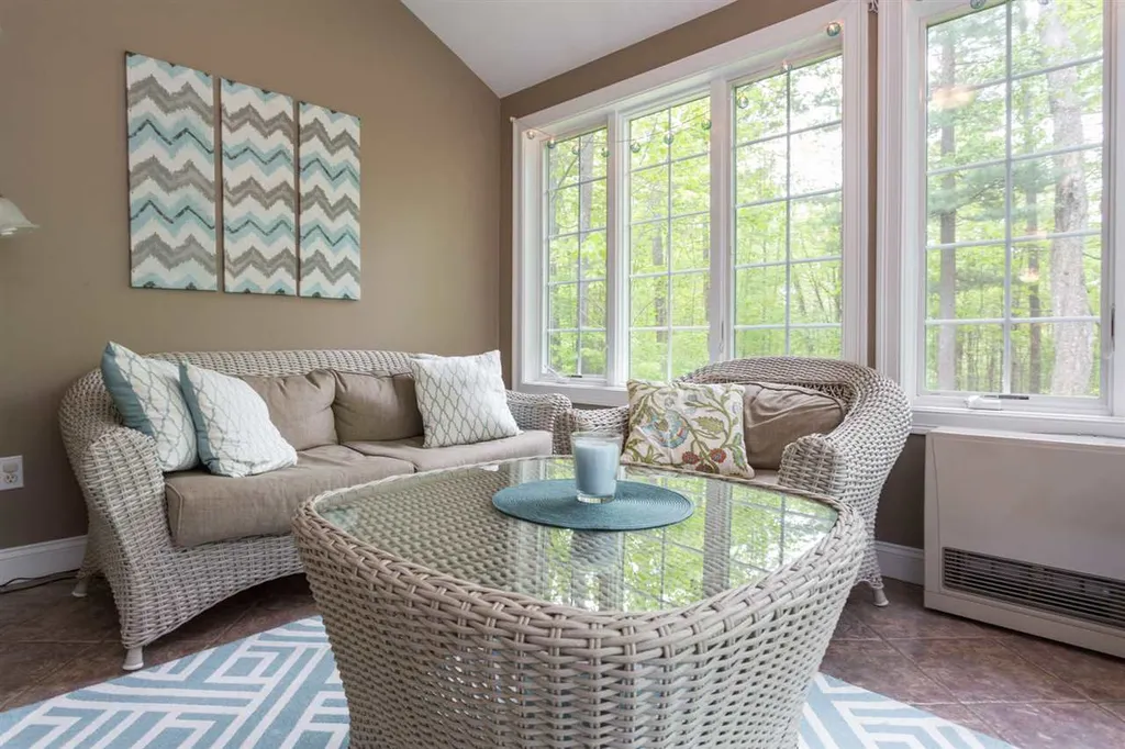 27 Cordeiro Drive Dover NH 03820
