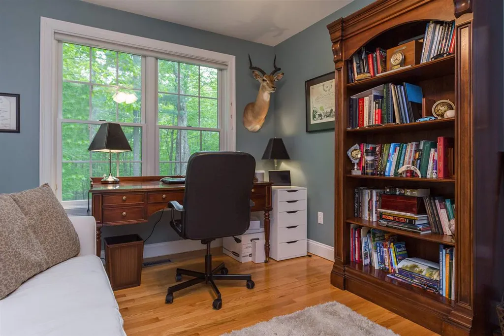 27 Cordeiro Drive Dover NH 03820