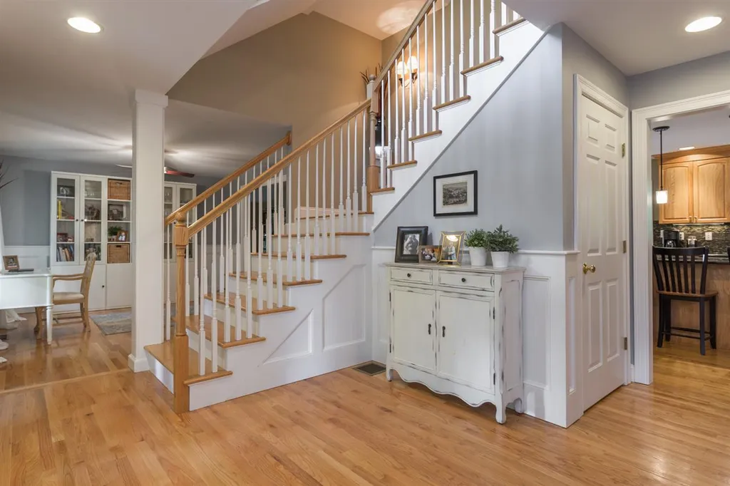 27 Cordeiro Drive Dover NH 03820