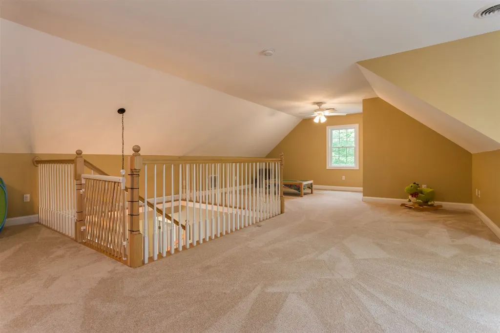 27 Cordeiro Drive Dover NH 03820