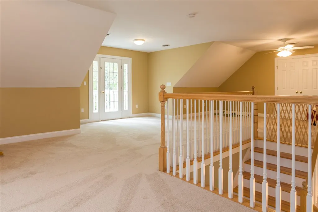 27 Cordeiro Drive Dover NH 03820