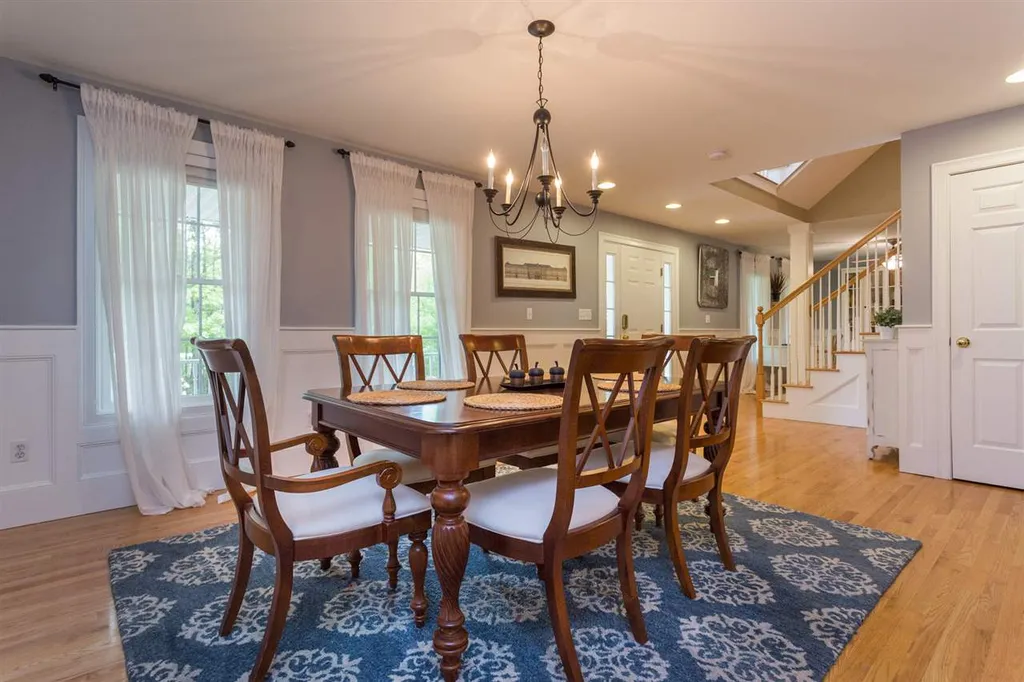 27 Cordeiro Drive Dover NH 03820