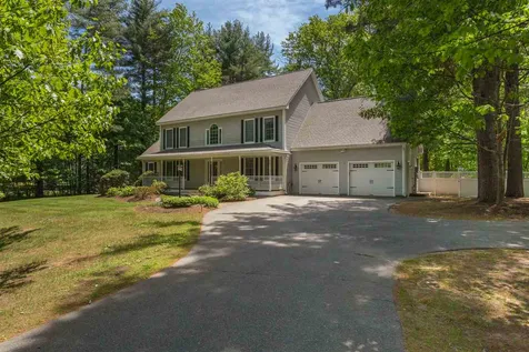 27 Cordeiro Drive Dover NH 03820