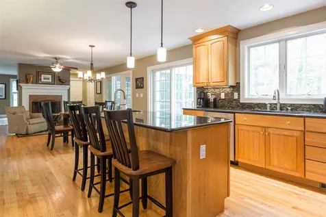 27 Cordeiro Drive Dover NH 03820