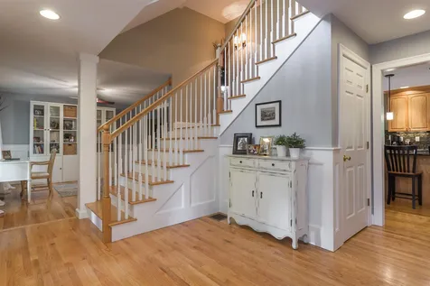27 Cordeiro Drive Dover NH 03820