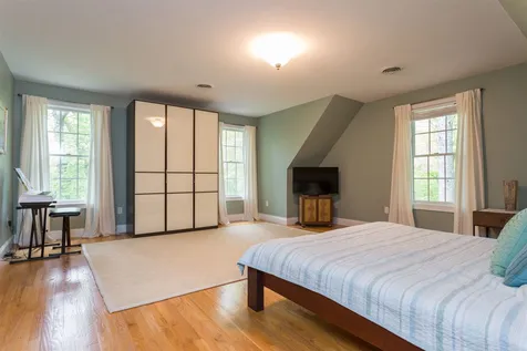27 Cordeiro Drive Dover NH 03820
