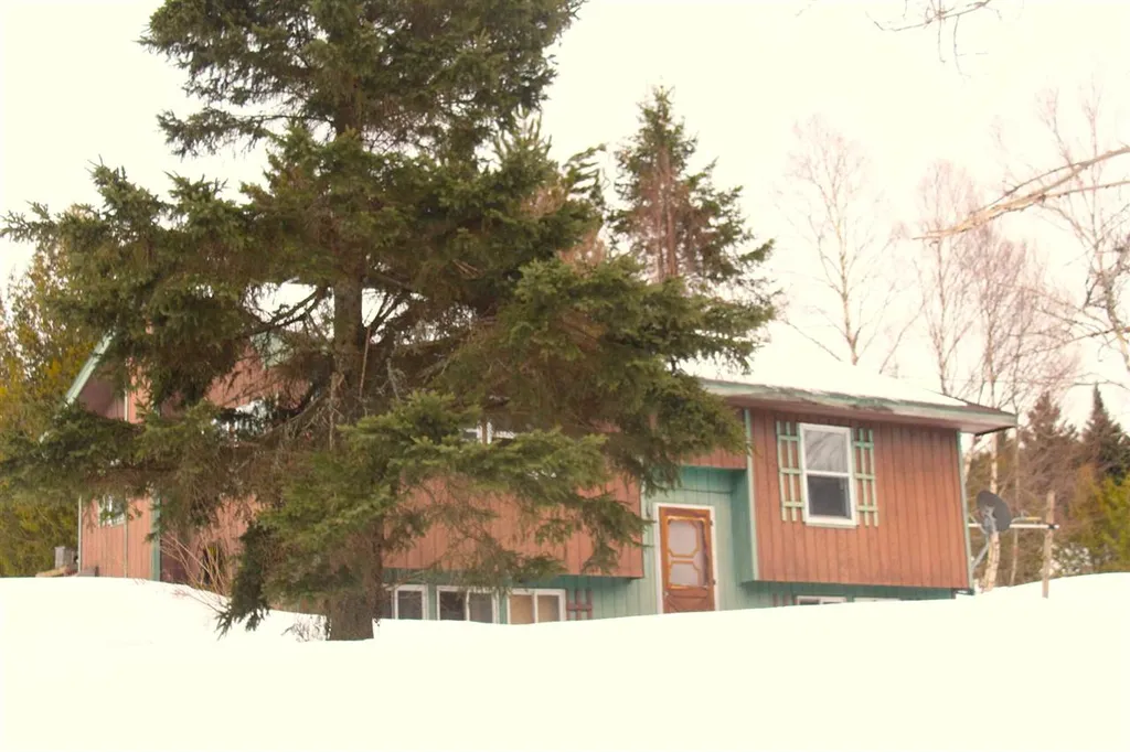 12 Grandview Drive Clarksville NH 03592
