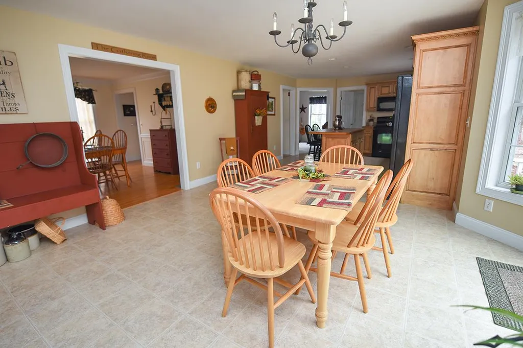 21 Lantern Lane Sandown NH 03873