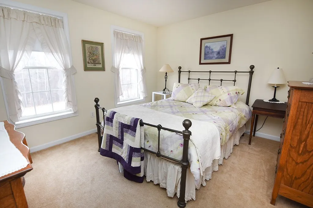 21 Lantern Lane Sandown NH 03873