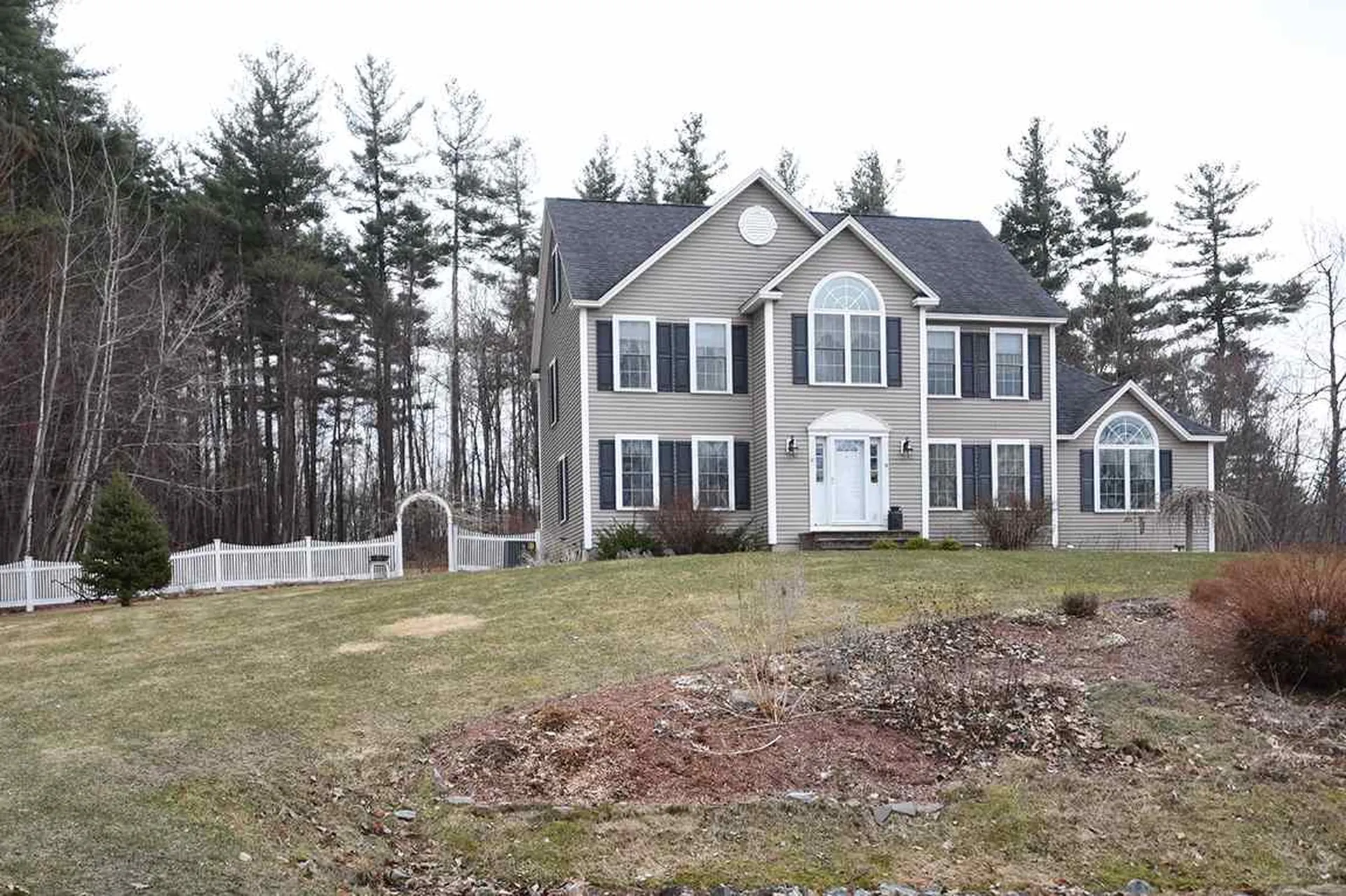 21 Lantern Lane Sandown NH 03873