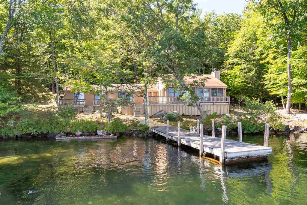 22 Little Bear Island Tuftonboro NH 03816