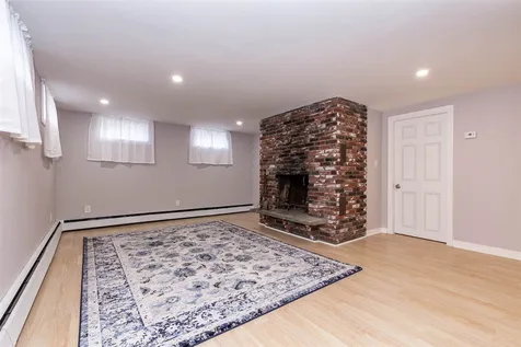 444 Arah Street Manchester NH 03104