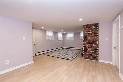 444 Arah Street Manchester NH 03104
