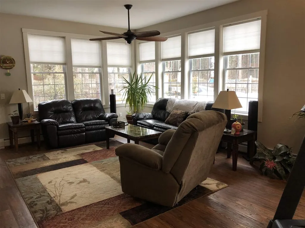 20 Cherry Lane Newport City VT 05855