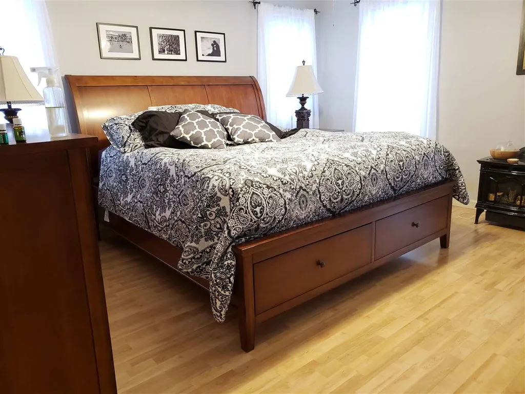 20 Cherry Lane Newport City VT 05855