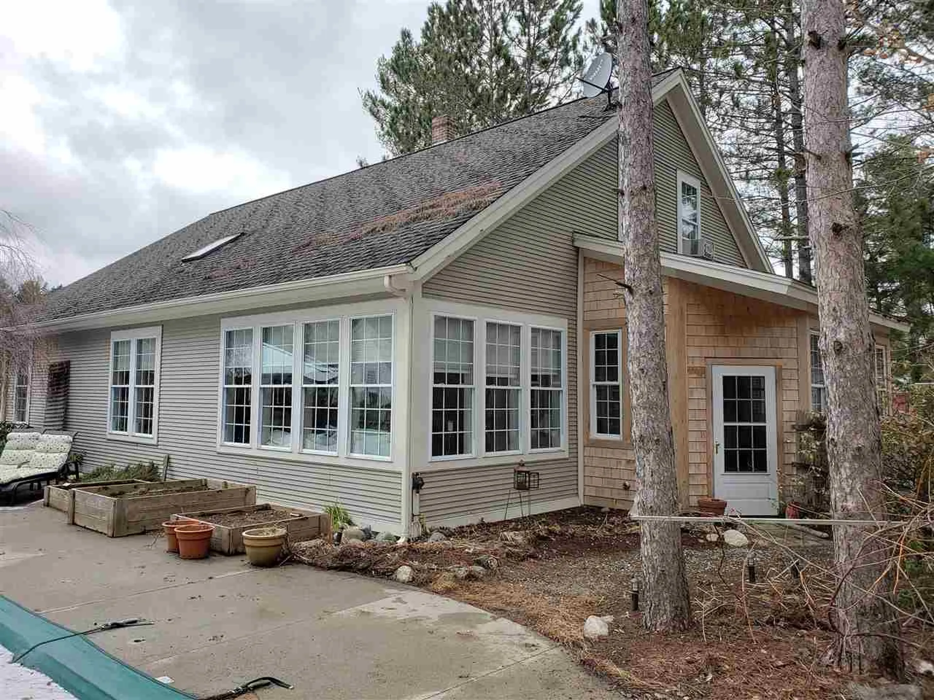20 Cherry Lane Newport City VT 05855