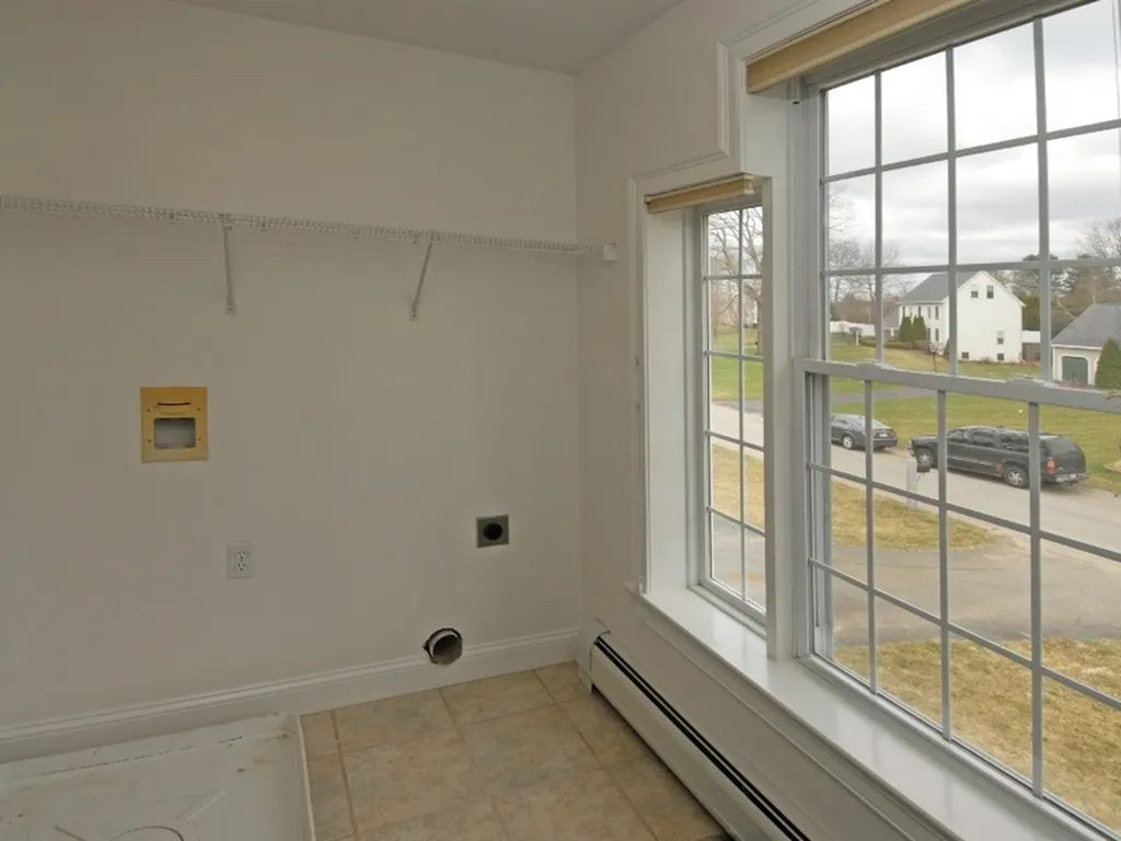 27 Wallace Drive Dover NH 03820