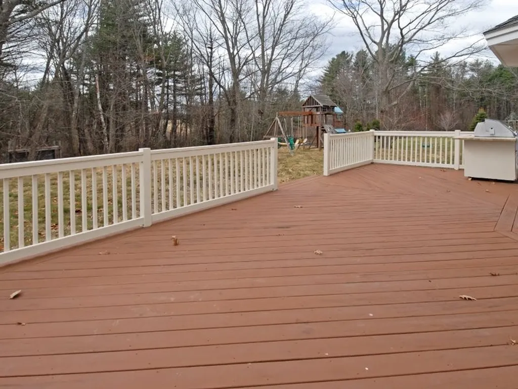 27 Wallace Drive Dover NH 03820