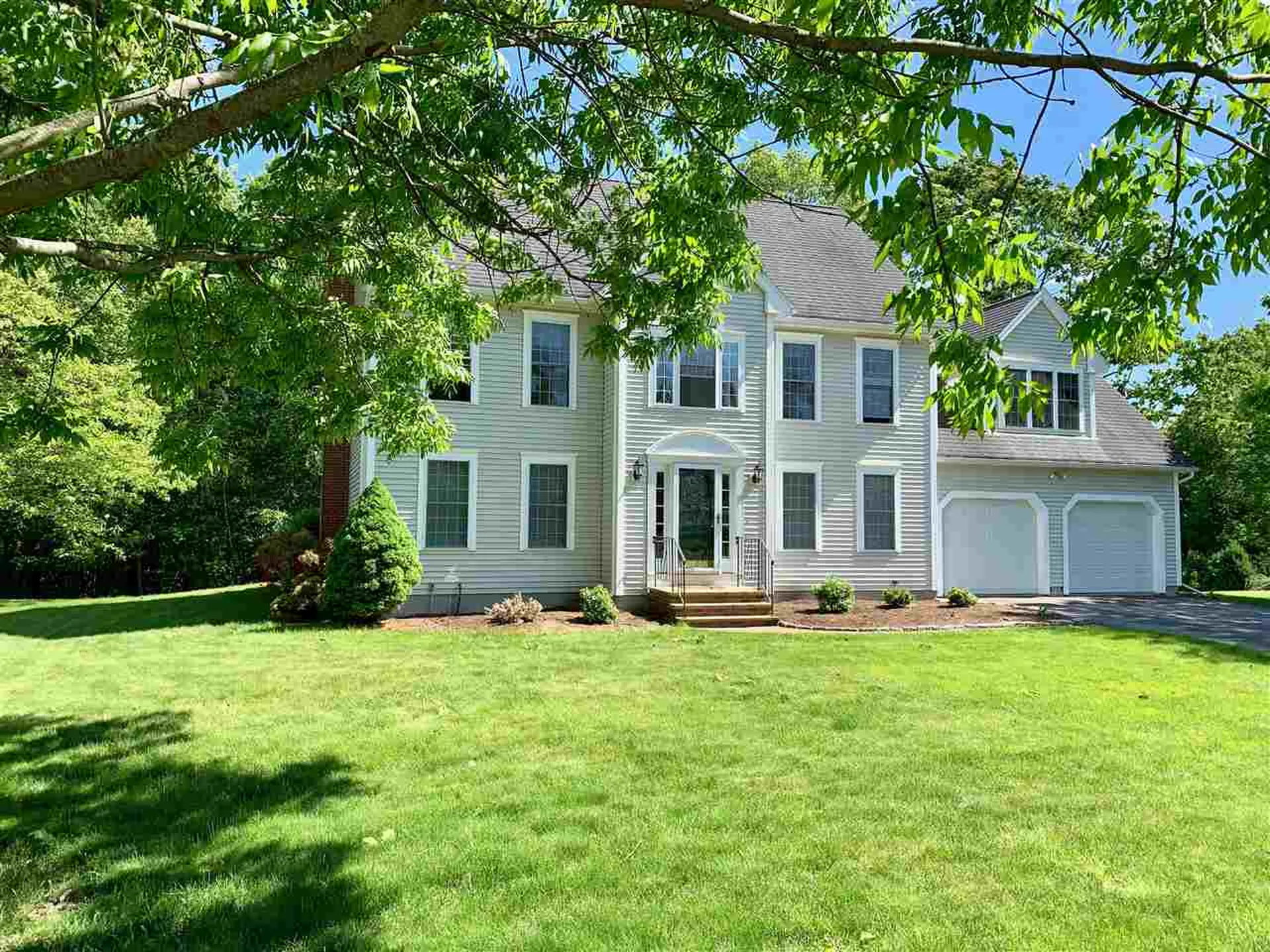 27 Wallace Drive Dover NH 03820