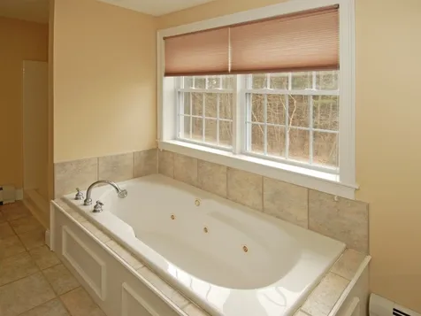 27 Wallace Drive Dover NH 03820