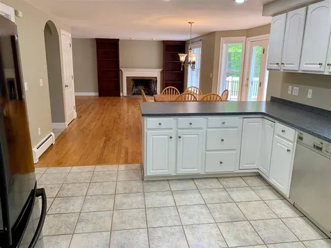 27 Wallace Drive Dover NH 03820