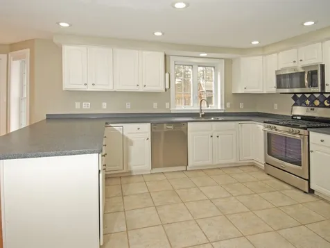 27 Wallace Drive Dover NH 03820