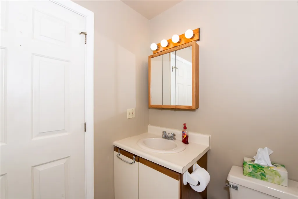 74 Bellamy Woods Dover NH 03820