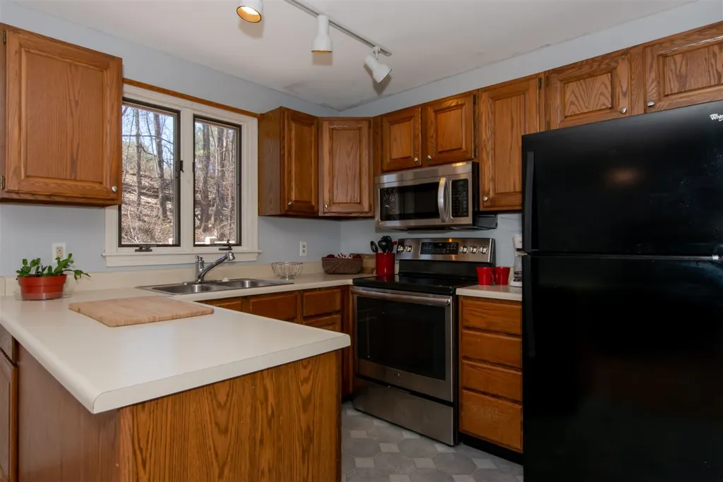 74 Bellamy Woods Dover NH 03820