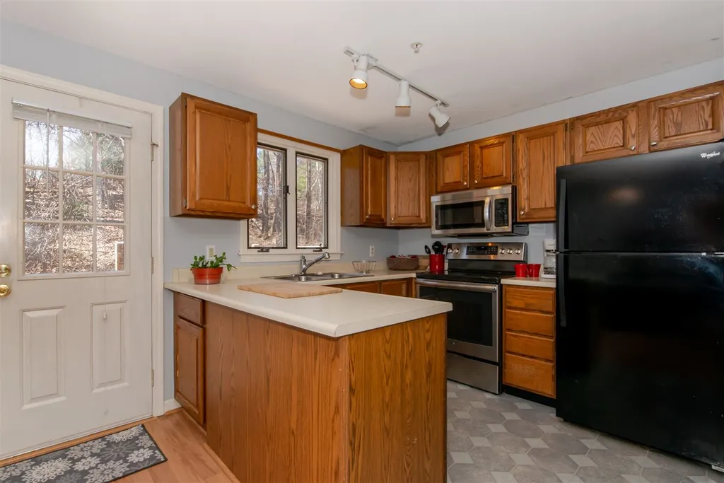 74 Bellamy Woods Dover NH 03820