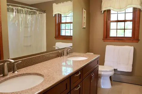 6 Orchard Drive Hampton Falls NH 03844
