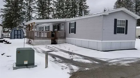 8 Cubb Street Lancaster NH 03584